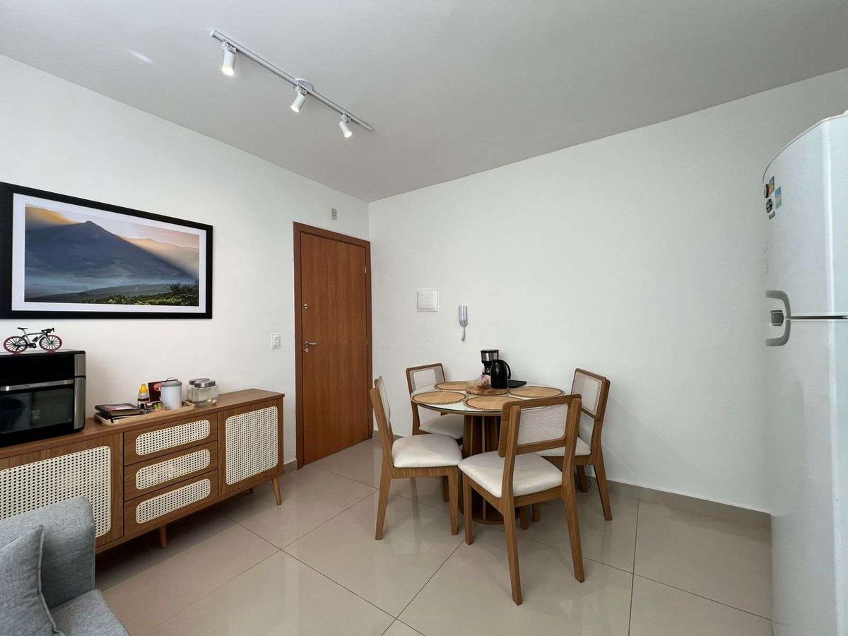 Apartamento, Sagrada Família, 2 Quartos, 1 Vaga