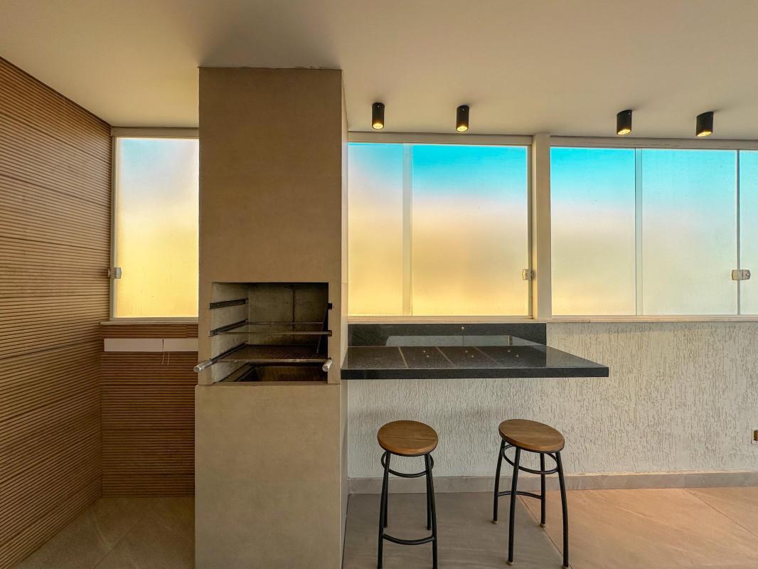 Cobertura, Planalto, 2 Quartos, 2 Vagas, 1 Suíte