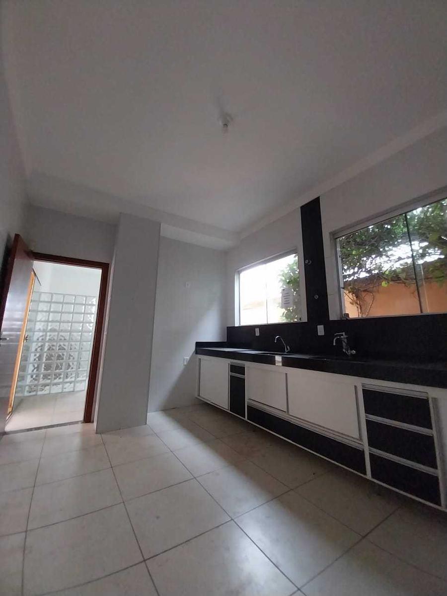Casa, Trevo, 4 Quartos, 4 Vagas, 3 Suítes