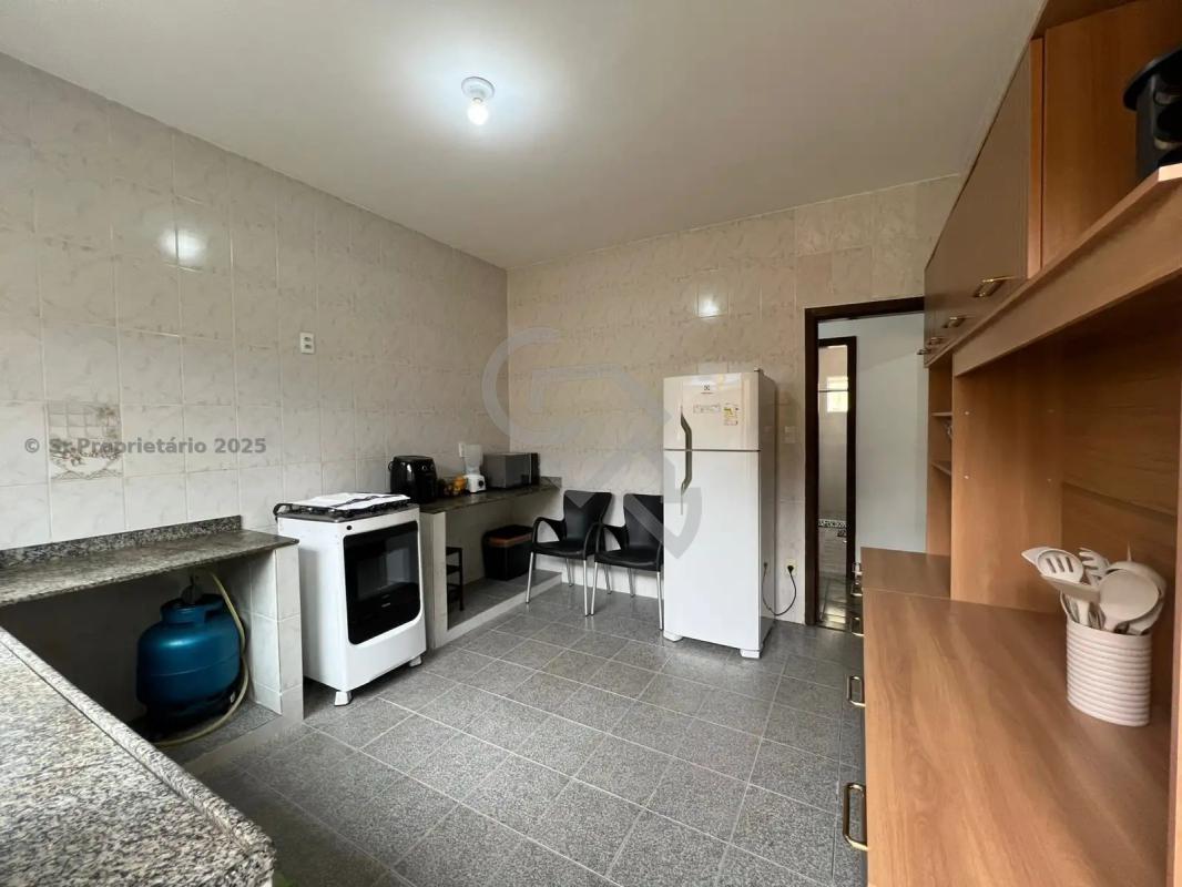 Casa, Planalto, 6 Quartos, 6 Vagas, 2 Suítes