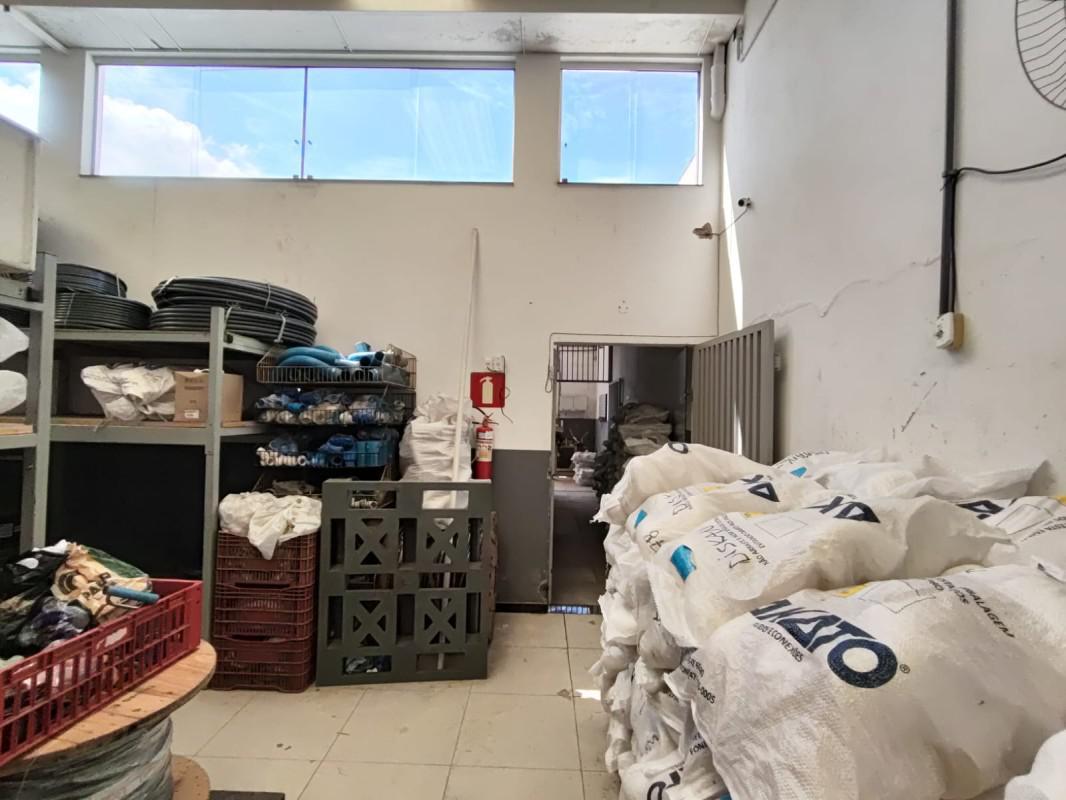 Galpão, Alto dos Pinheiros, 0 Quarto, 0 Vaga