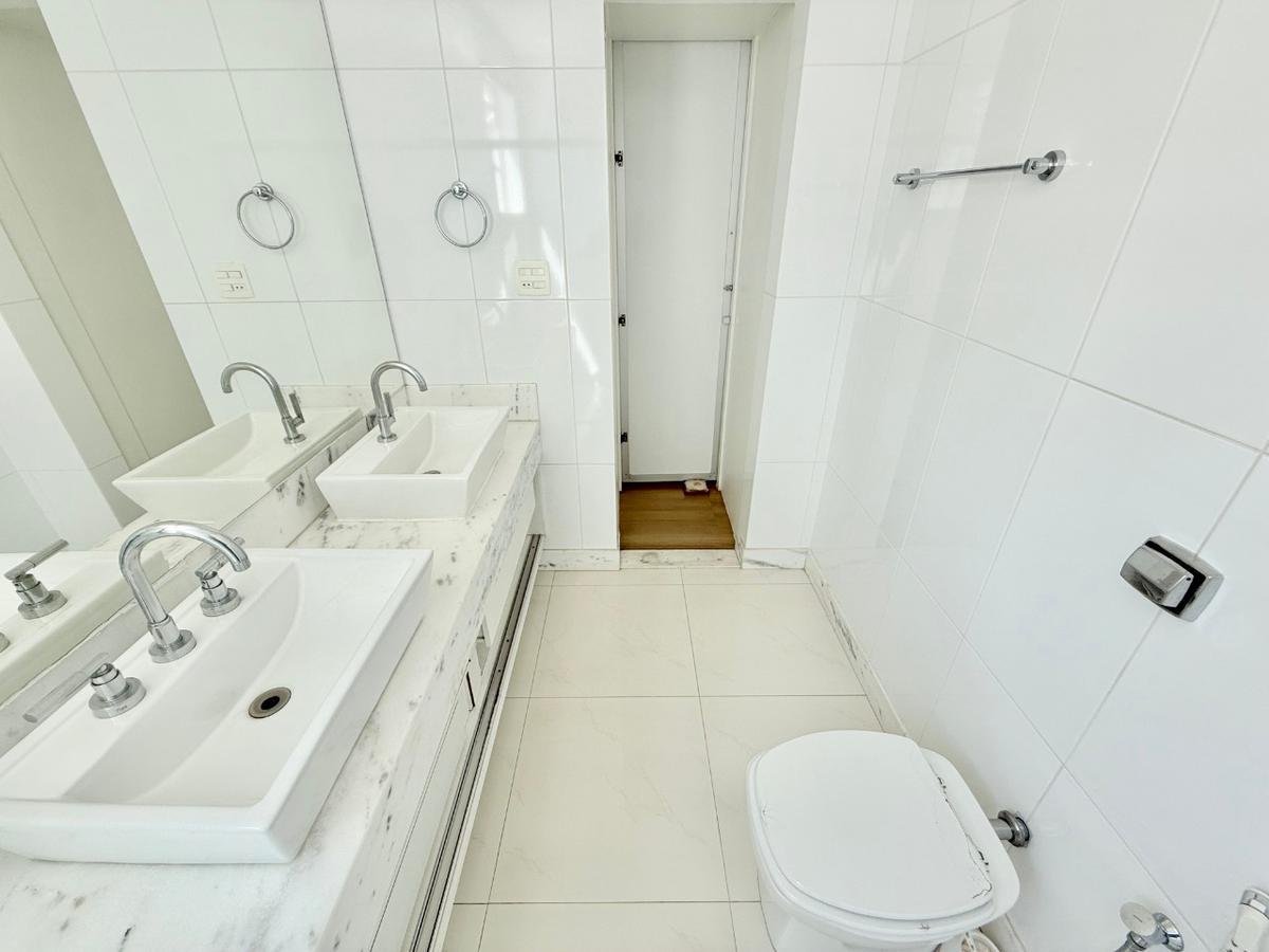 Apartamento, São José, 4 Quartos, 4 Vagas, 2 Suítes