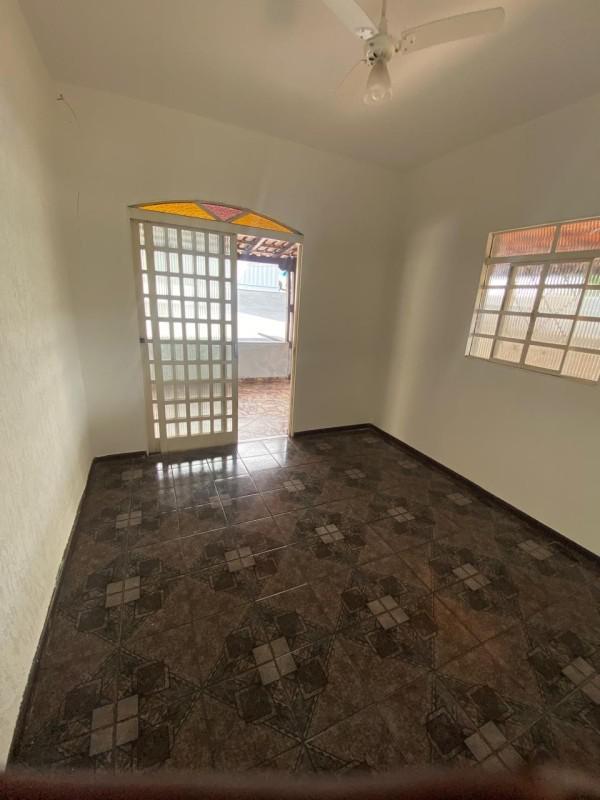 Casa, Dea Marly, 3 Quartos, 6 Vagas, 1 Suíte