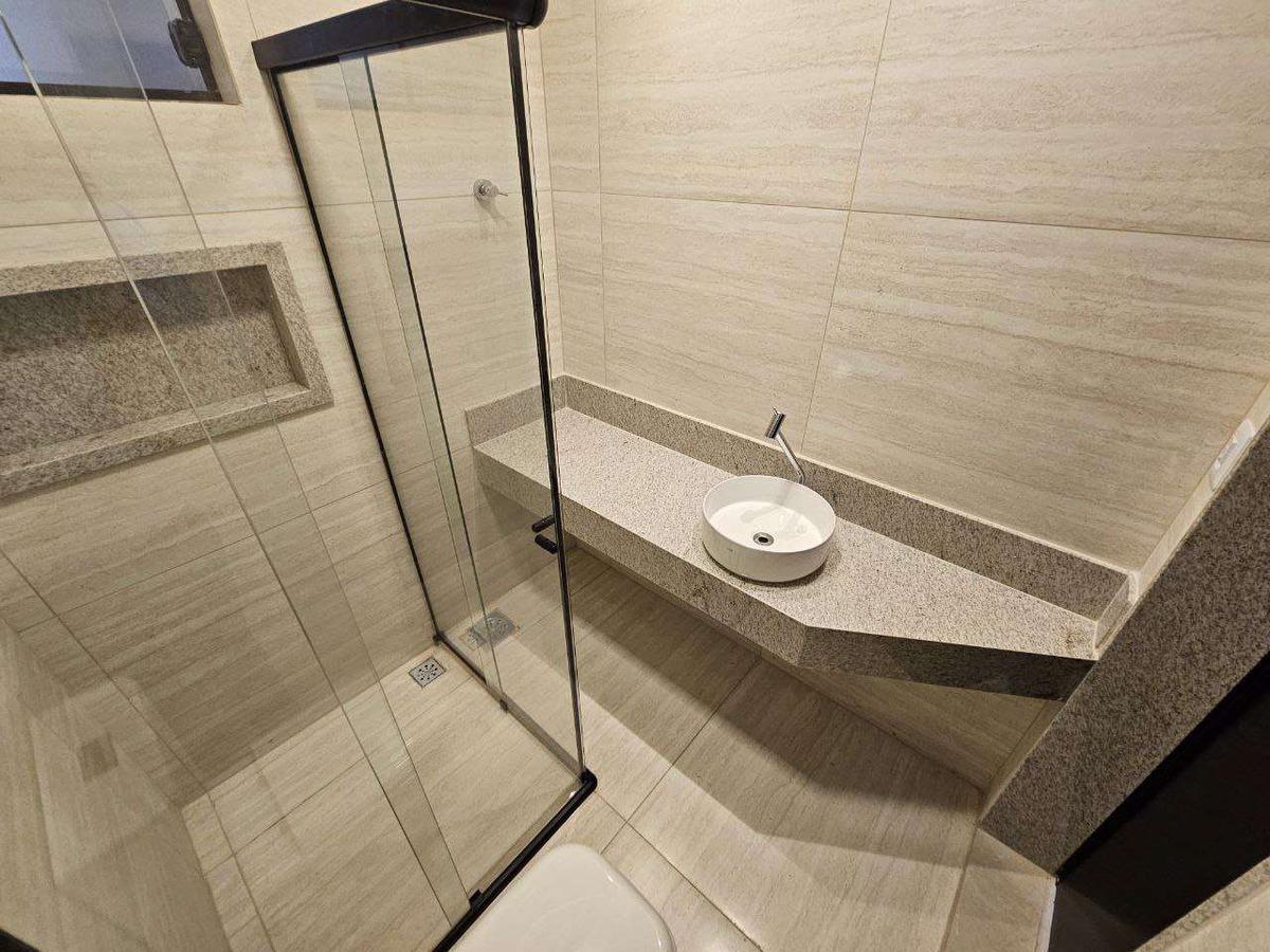 Casa, São Lucas, 3 Quartos, 4 Vagas, 2 Suítes