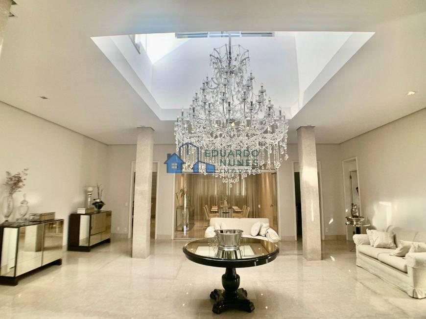Casa, Cidade Jardim, 7 Quartos, 12 Vagas, 3 Suítes