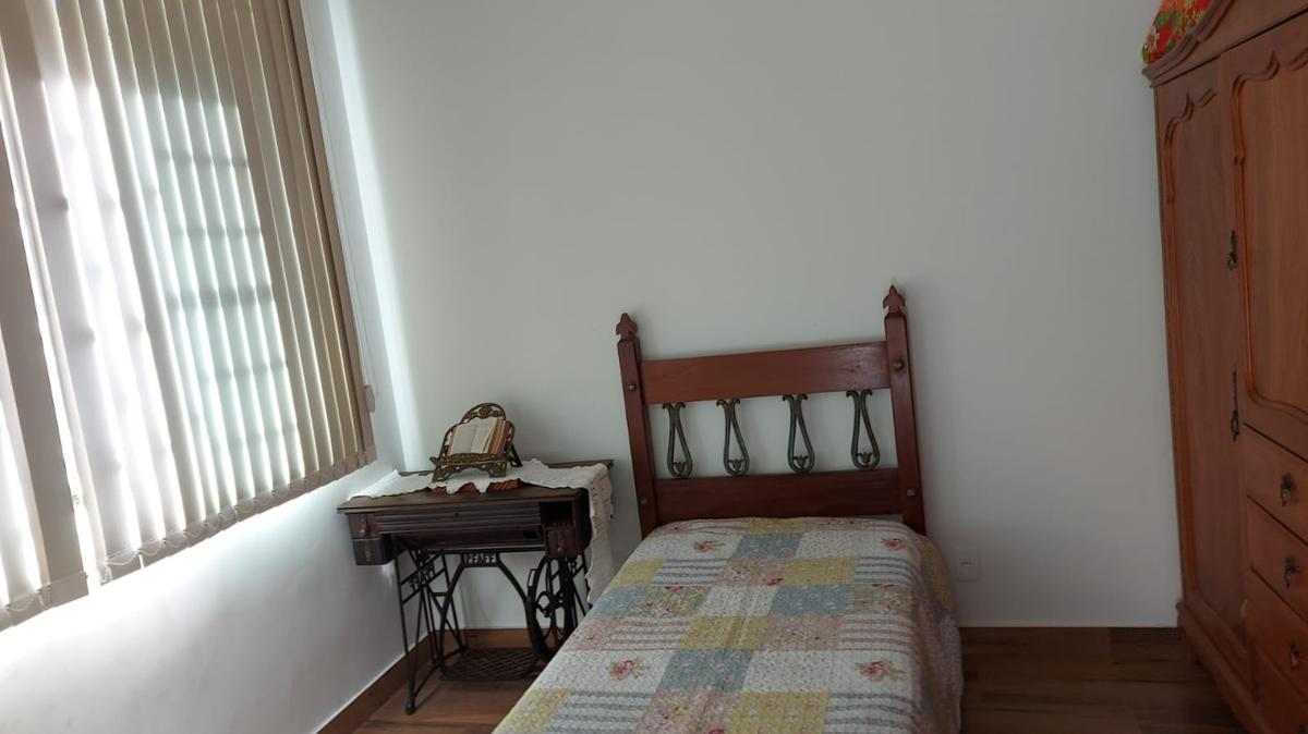 Casa, Floresta, 7 Quartos, 4 Vagas, 4 Suítes