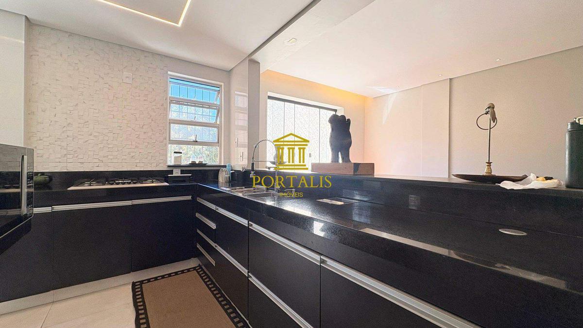 Apartamento, Vila Paris, 3 Quartos, 2 Vagas, 1 Suíte