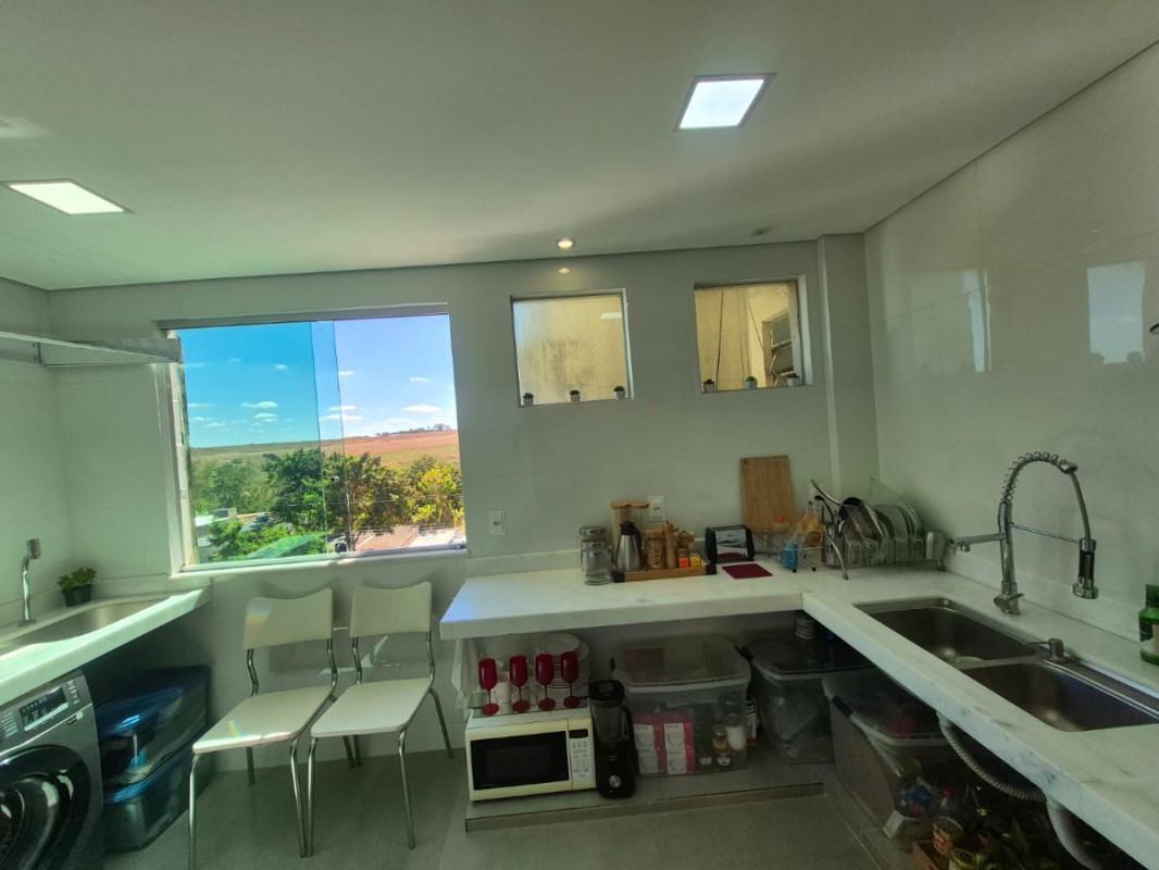 Apartamento, Conjunto Califórnia, 2 Quartos, 1 Vaga