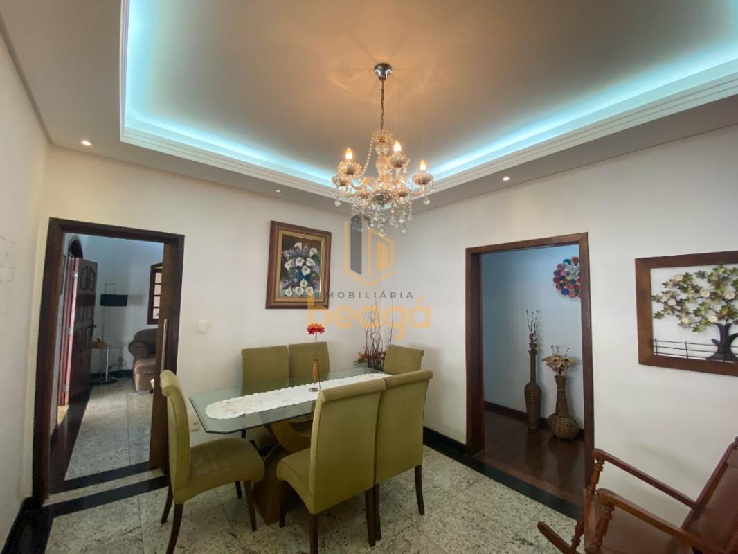 Casa, Parque Xangri-lá, 4 Quartos, 4 Vagas, 2 Suítes