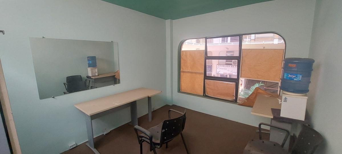 Andar, Savassi, 0 Quarto, 0 Vaga