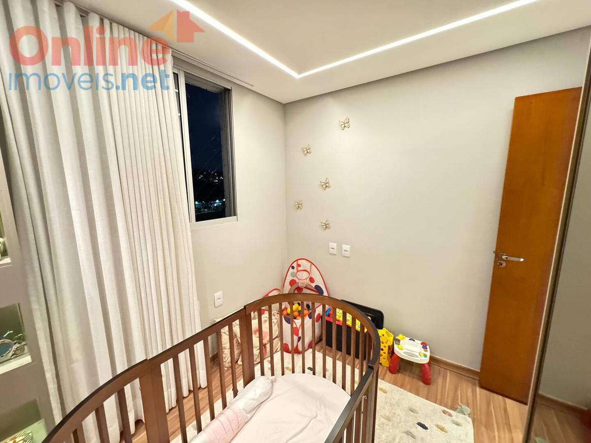 Apartamento, Castelo, 3 Quartos, 0 Vaga, 1 Suíte