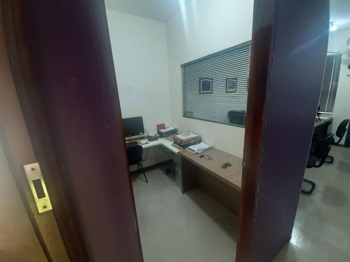 Sala, Barro Preto