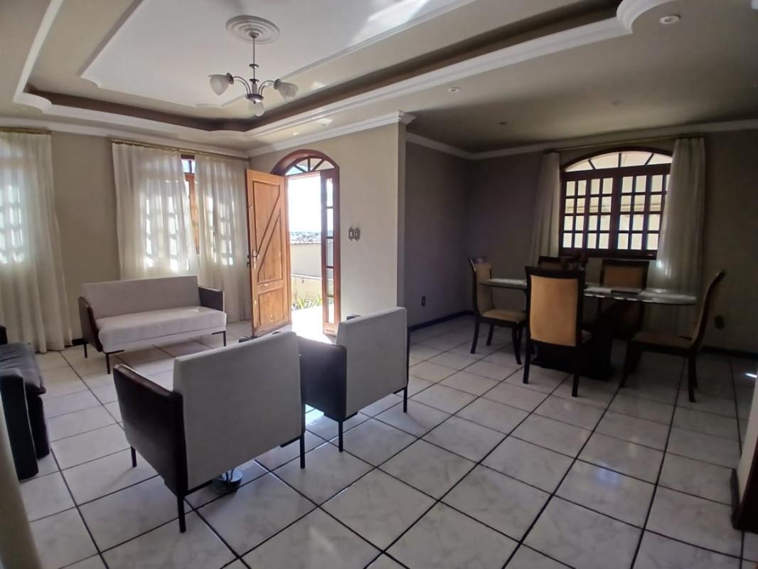 Casa, Santa Maria, 3 Quartos, 1 Vaga, 1 Suíte