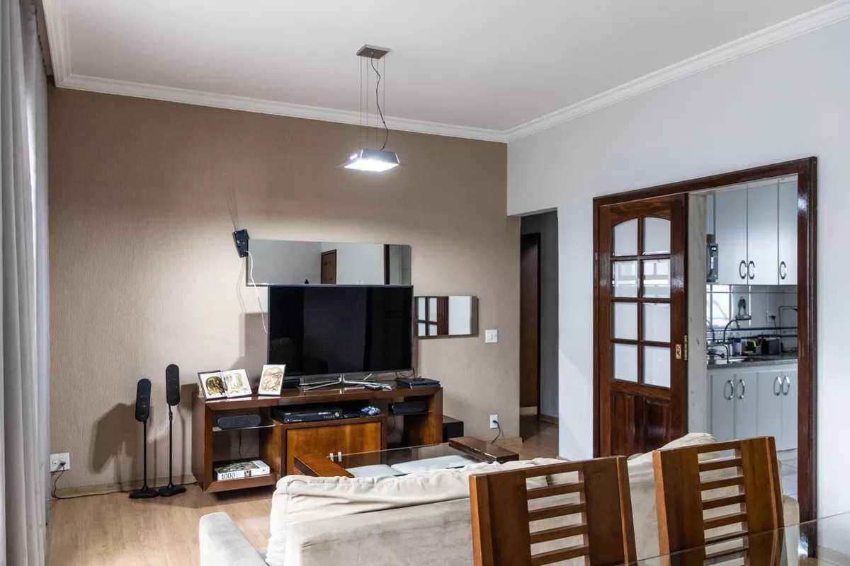 Apartamento, Coração de Jesus, 3 Quartos, 1 Vaga, 1 Suíte