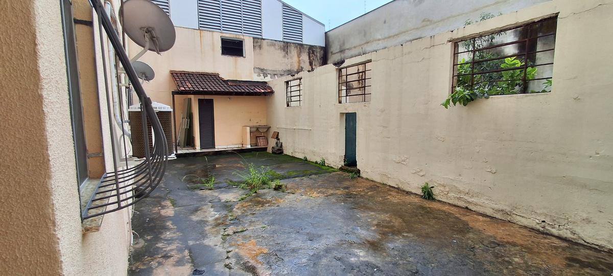 Apartamento, Floresta, 3 Quartos, 0 Vaga, 1 Suíte