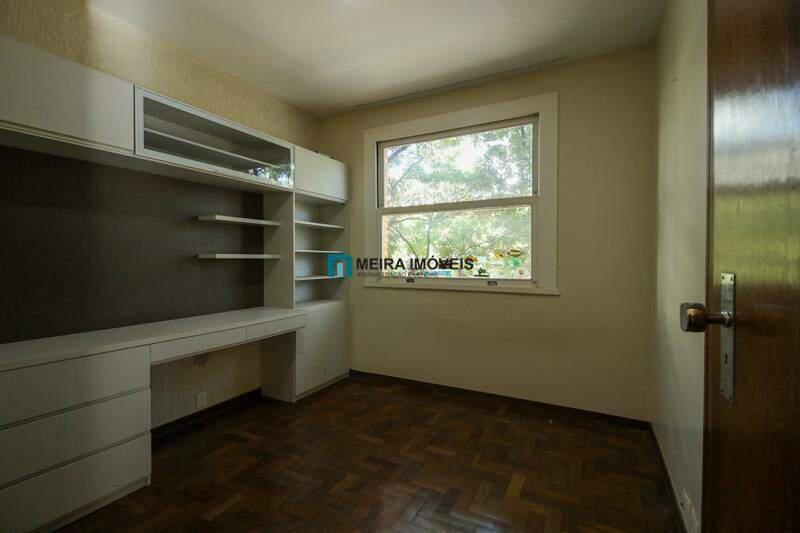 Apartamento, Funcionários, 4 Quartos, 2 Vagas, 1 Suíte