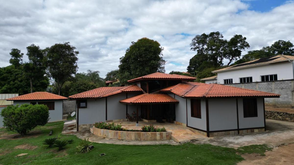 Casa, Vianópolis, 4 Quartos, 10 Vagas, 2 Suítes