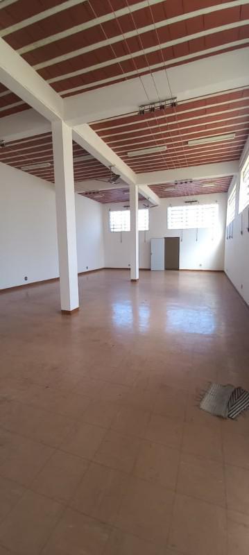 Galpão, Caiçaras, 0 Quarto, 0 Vaga
