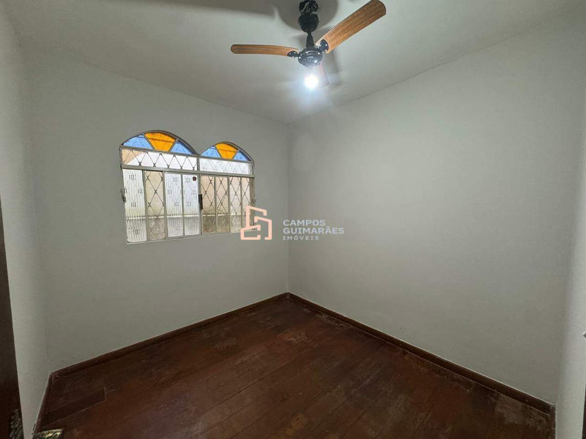 Casa, Solar do Barreiro, 3 Quartos, 4 Vagas, 1 Suíte