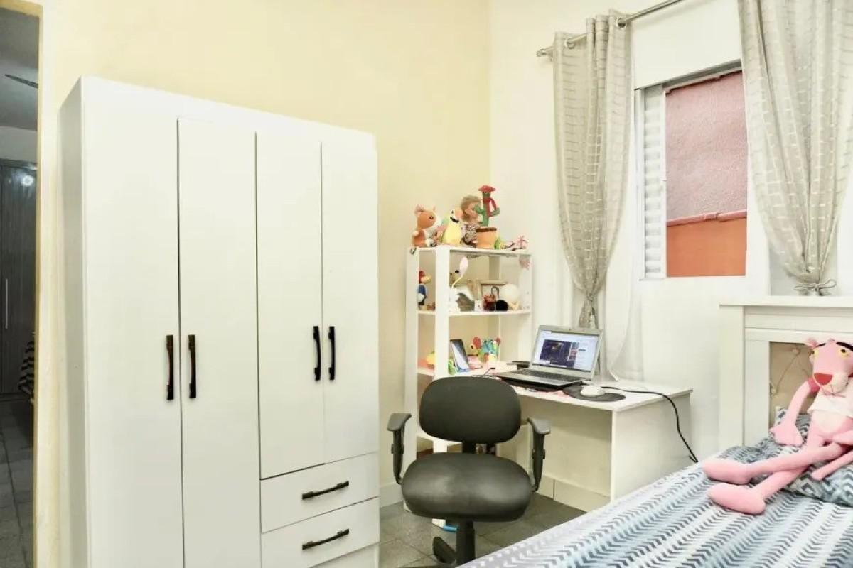 Casa, Santa Cruz, 3 Quartos, 0 Vaga, 1 Suíte