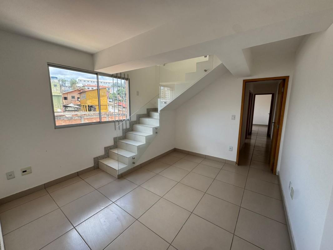 Cobertura, Concórdia, 2 Quartos, 2 Vagas, 1 Suíte