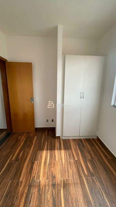 Apartamento, Barreiro, 2 Quartos, 1 Vaga