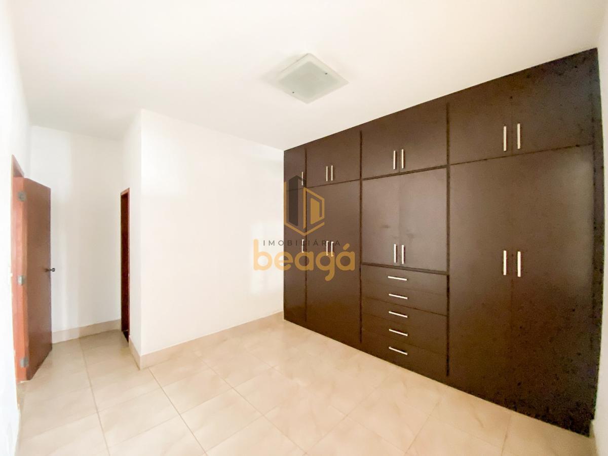 Casa, São Gotardo, 5 Quartos, 6 Vagas, 1 Suíte