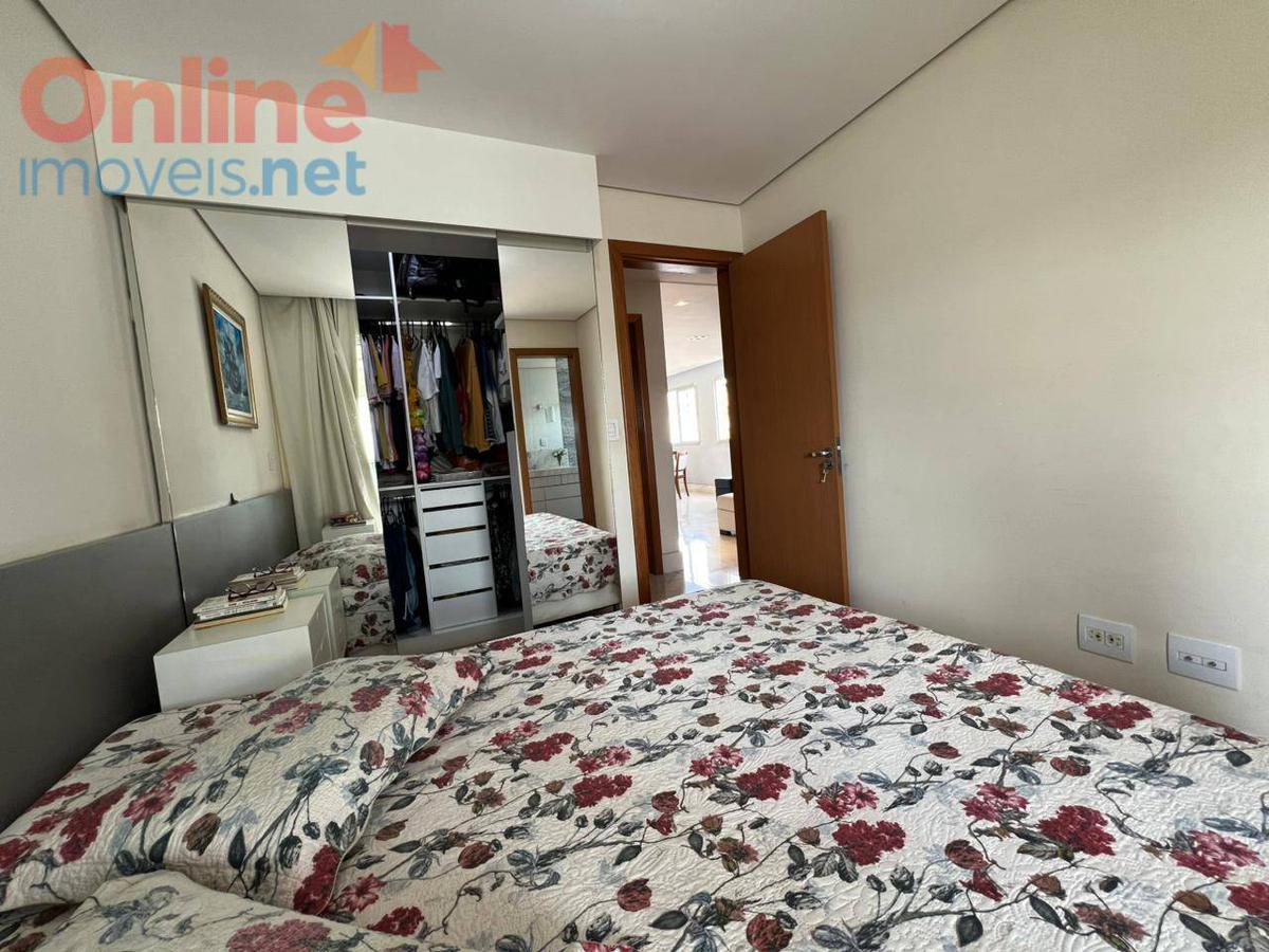 Apartamento, Sagrada Família, 3 Quartos, 0 Vaga, 1 Suíte