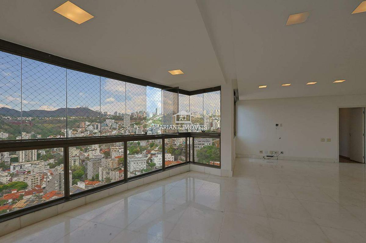 Apartamento, Santa Lúcia, 3 Quartos, 4 Vagas, 3 Suítes