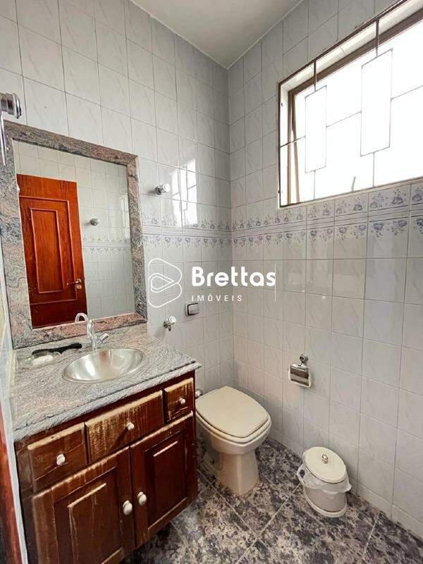 Casa, Centro, 5 Quartos, 2 Vagas, 4 Suítes