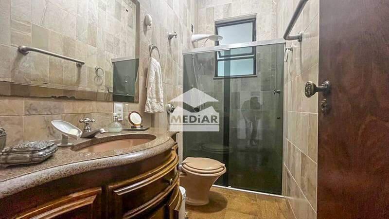 Casa, Comiteco, 5 Quartos, 6 Vagas, 2 Suítes
