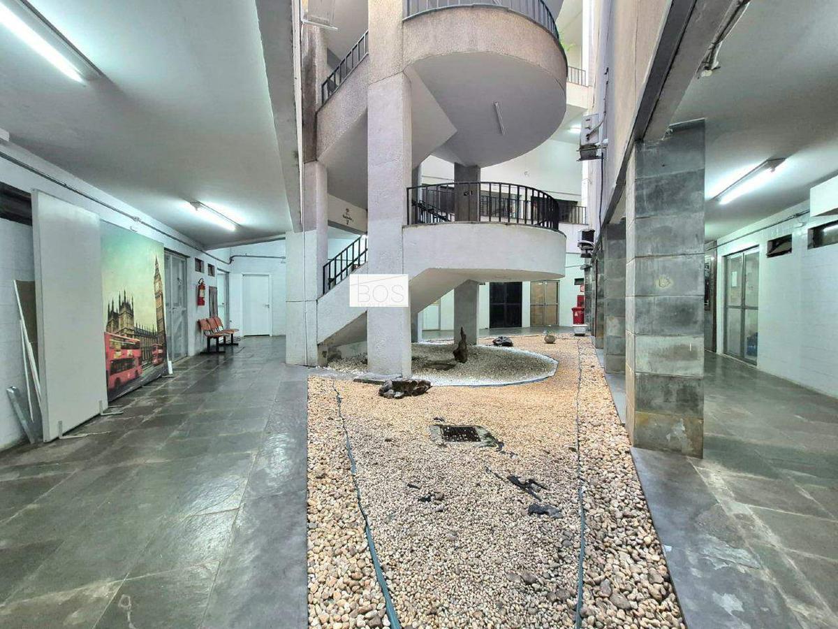 Andar, Savassi, 0 Quarto, 0 Vaga