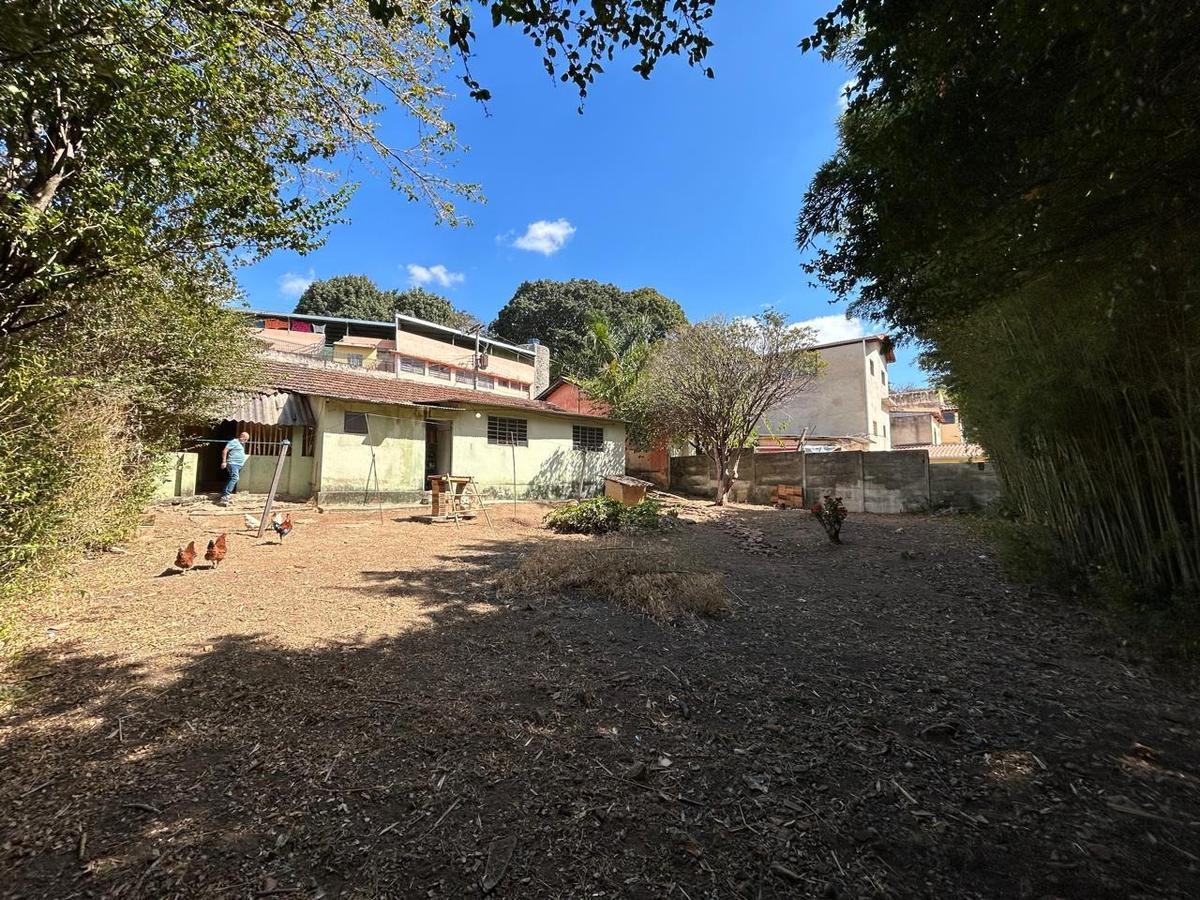 Casa, Horto, 2 Quartos, 2 Vagas