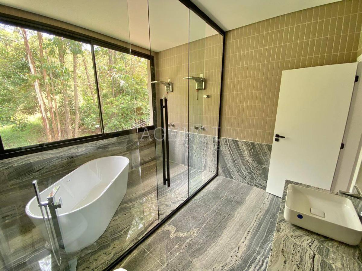 Casa, Alphaville - Lagoa dos Ingleses, 4 Quartos, 0 Vaga, 4 Suítes