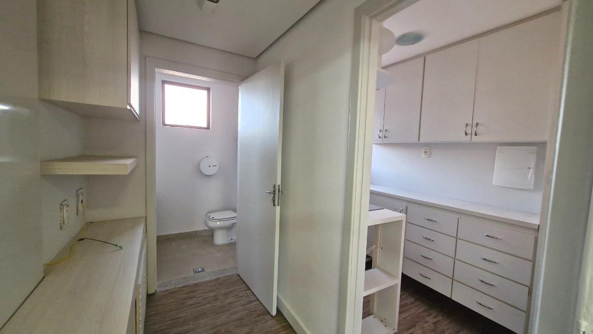Sala, Santa Efigênia, 5 Quartos, 1 Vaga, 4 Suítes