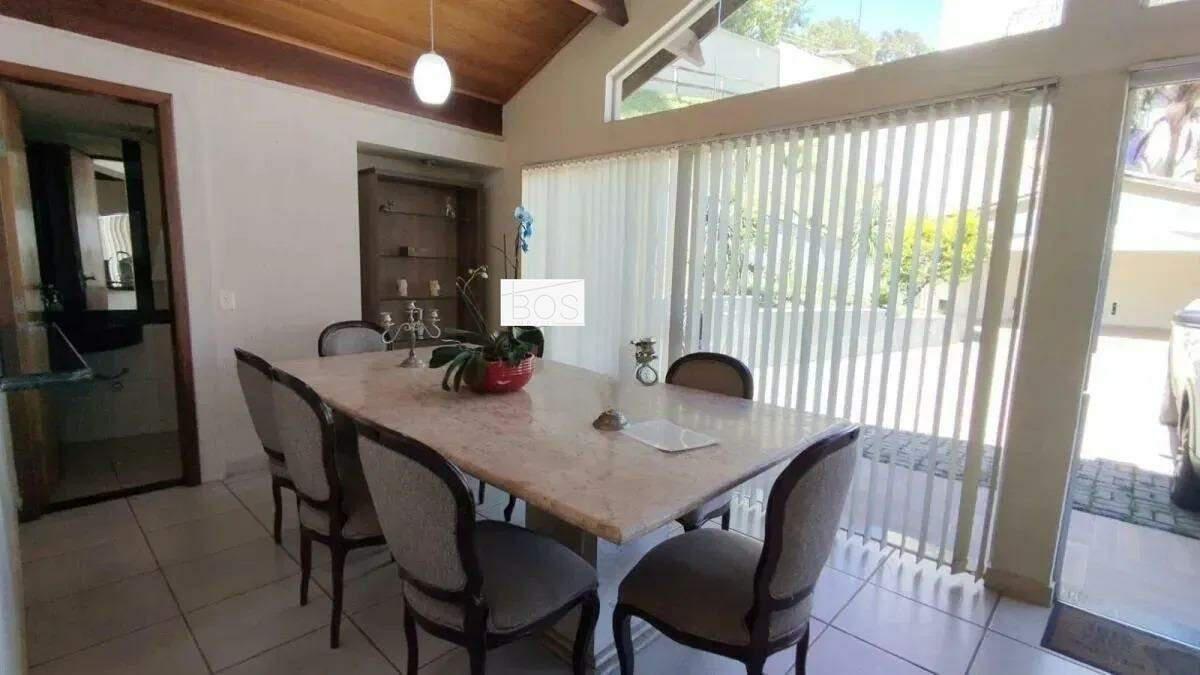 Casa, Belvedere, 7 Quartos, 0 Vaga, 3 Suítes