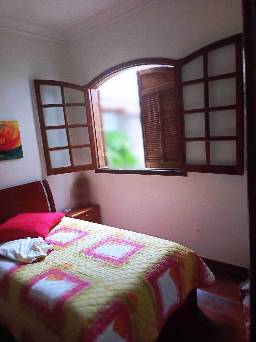 Casa, Caiçaras, 4 Quartos, 3 Vagas, 1 Suíte