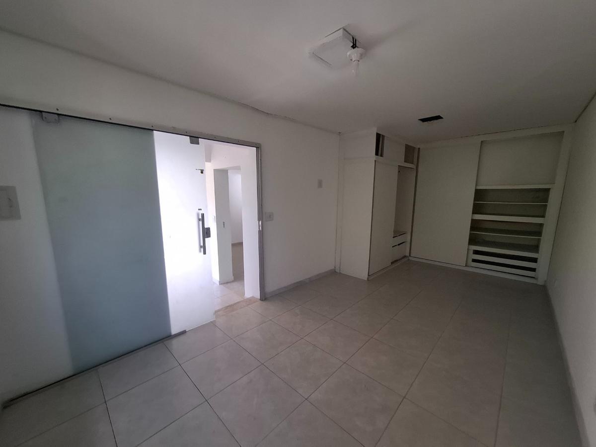Casa, Cachoeirinha, 5 Quartos, 4 Vagas