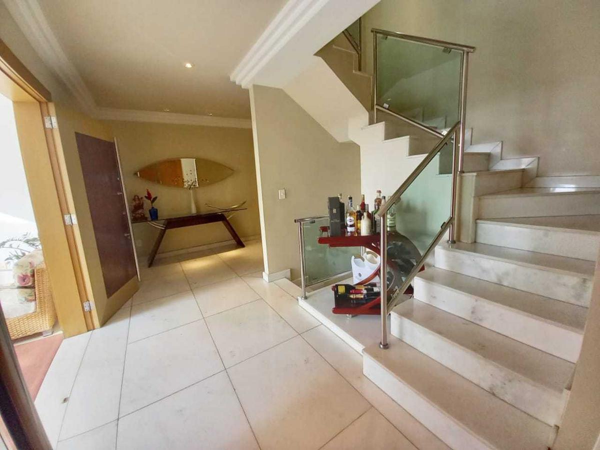 Casa, Comiteco, 5 Quartos, 4 Vagas, 5 Suítes