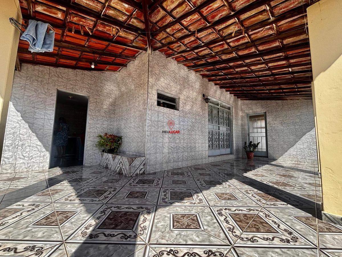 Casa, Lindéia, 6 Quartos, 3 Vagas