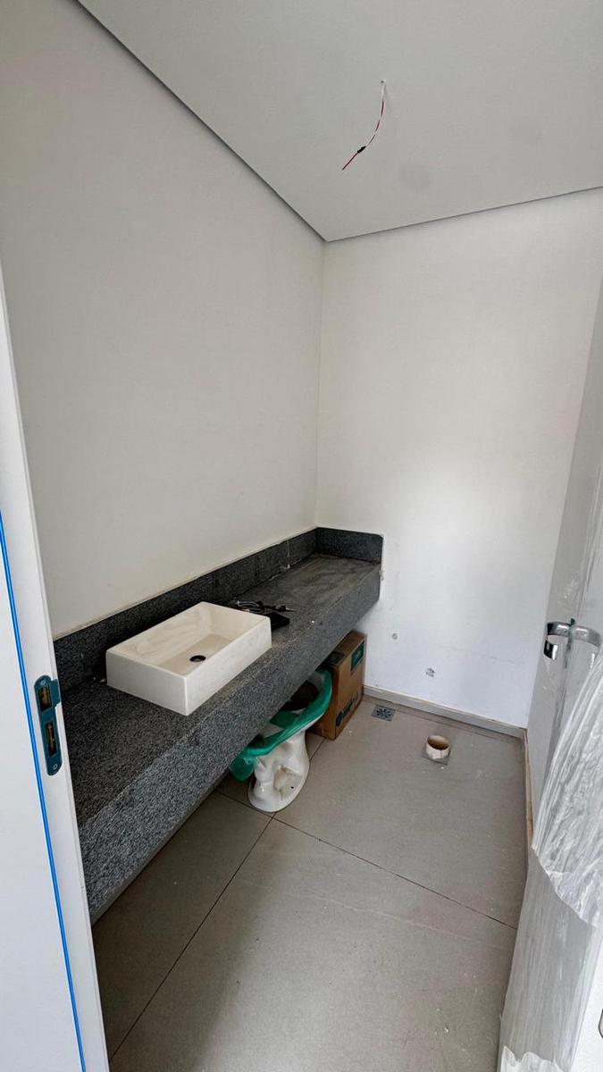 Cobertura, Alto Caiçaras, 3 Quartos, 2 Vagas, 1 Suíte