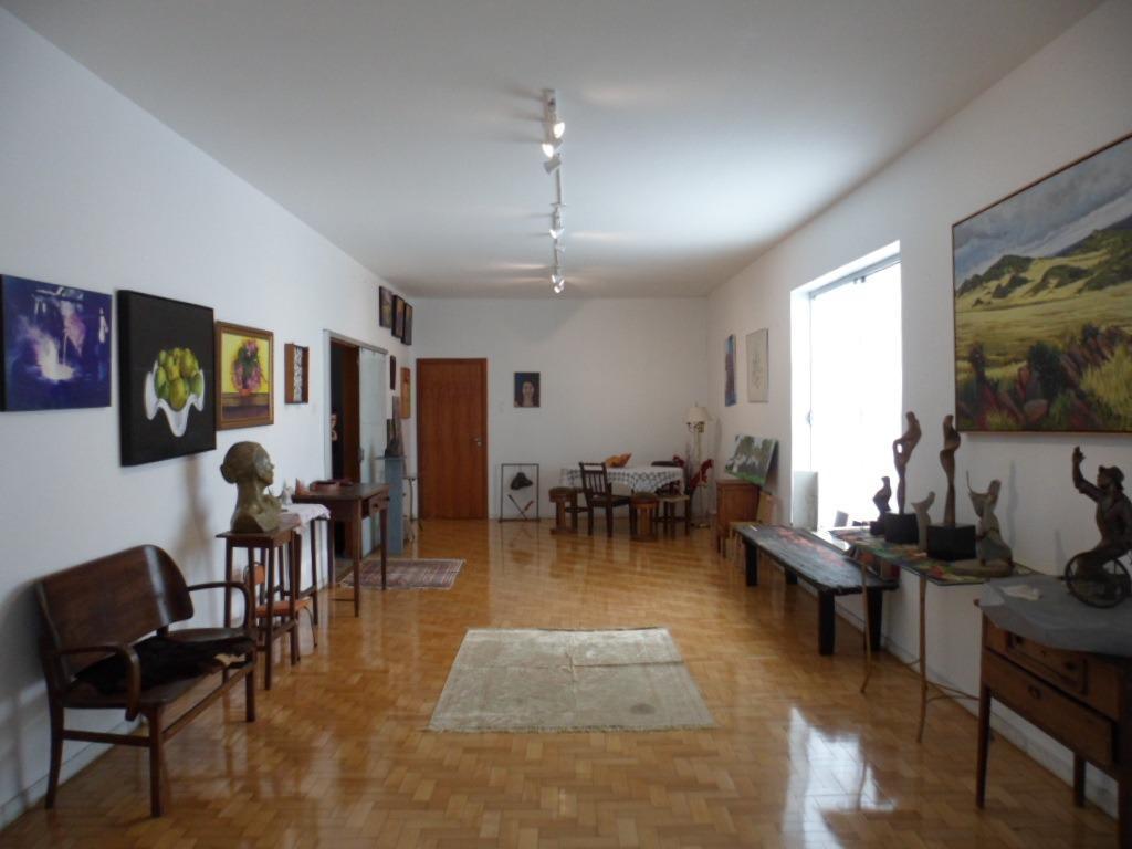 Casa, São Luiz (pampulha), 7 Quartos, 8 Vagas, 2 Suítes