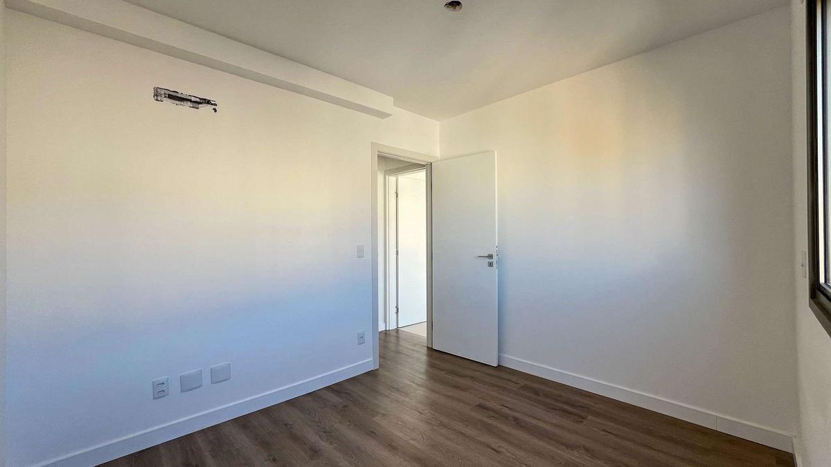 Apartamento, Cruzeiro, 4 Quartos, 3 Vagas, 2 Suítes