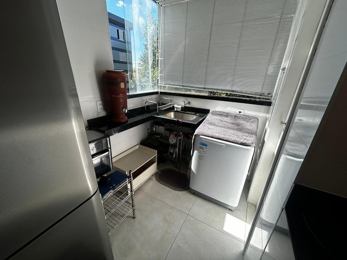 Apartamento, Vila Paris, 4 Quartos, 2 Vagas, 1 Suíte