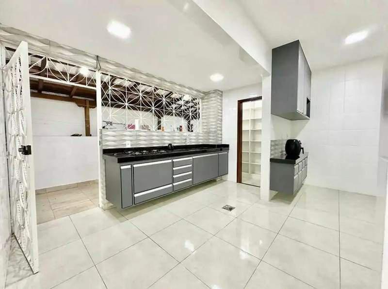 Apartamento, Itapoã, 3 Quartos, 1 Vaga, 1 Suíte