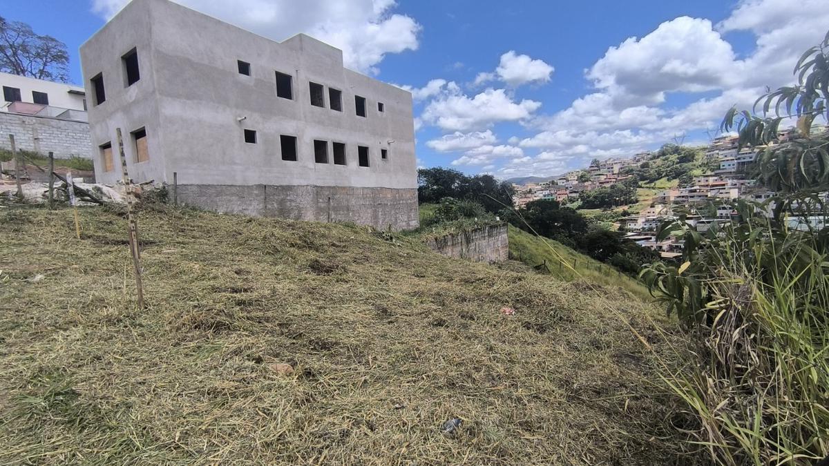 Lote, Novo Itabirito, 0 Quarto, 0 Vaga