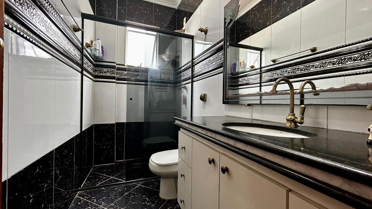 Apartamento, Indaiá, 5 Quartos, 2 Vagas, 1 Suíte
