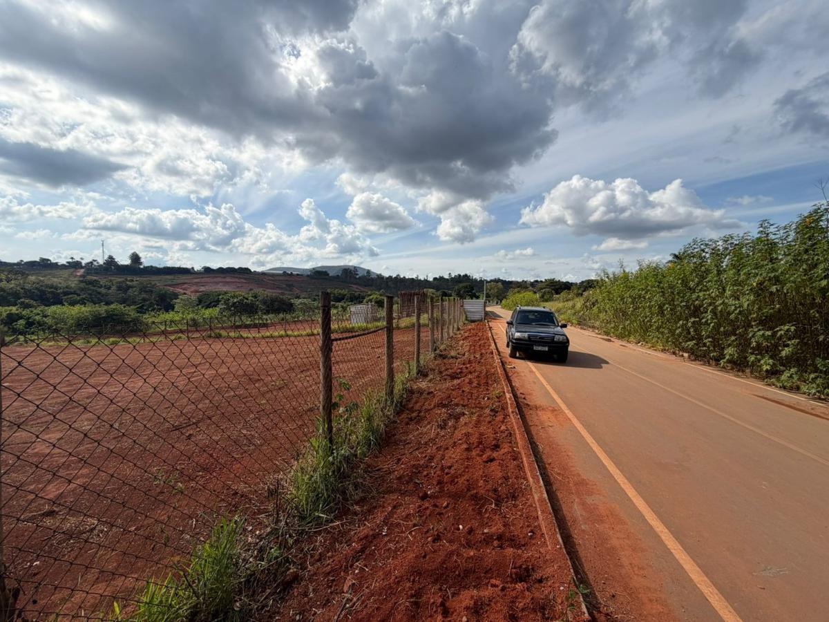 Lote, Planalto, 0 Quarto, 0 Vaga
