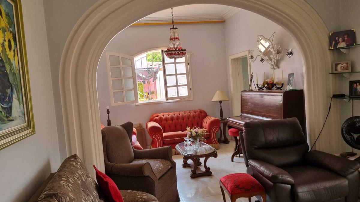 Casa, Sagrada Família, 5 Quartos, 4 Vagas, 3 Suítes