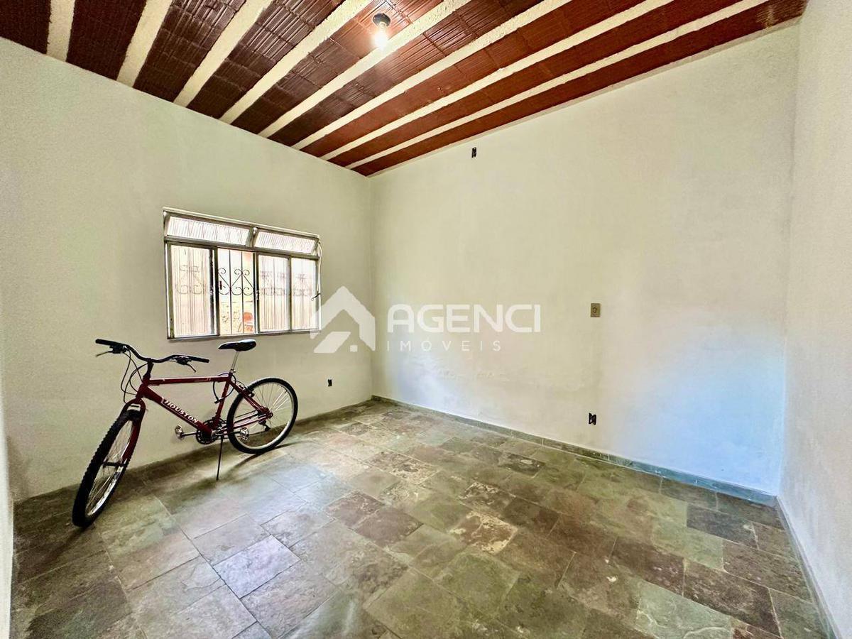 Casa, Santa Maria, 3 Quartos, 0 Vaga, 0 Suíte